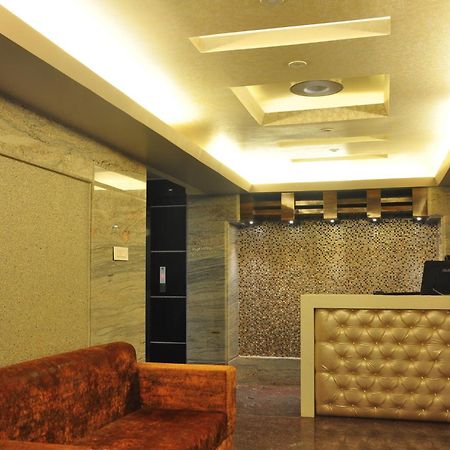 Hotel Awesome Palace Guwahati Zewnętrze zdjęcie