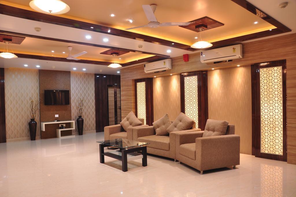 Hotel Awesome Palace Guwahati Zewnętrze zdjęcie
