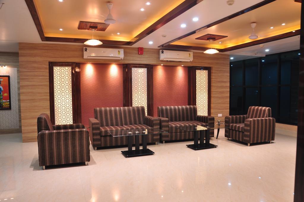 Hotel Awesome Palace Guwahati Zewnętrze zdjęcie