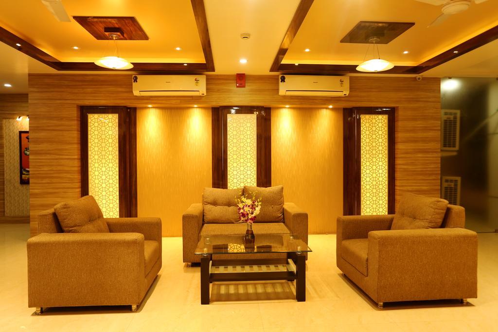 Hotel Awesome Palace Guwahati Zewnętrze zdjęcie